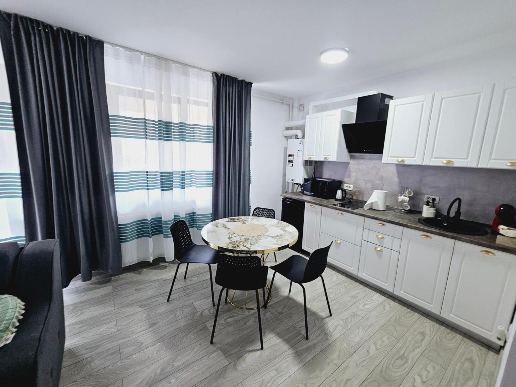 Comapart1 Bacau Exterior photo